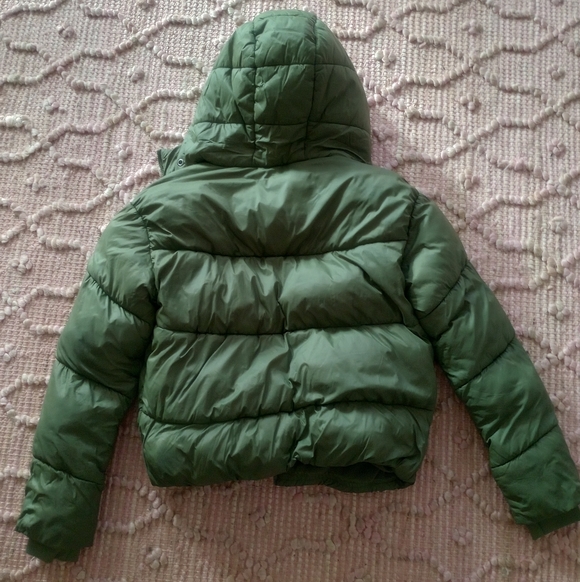 Women's Green Puffer Jacket - Picture 2 of 4